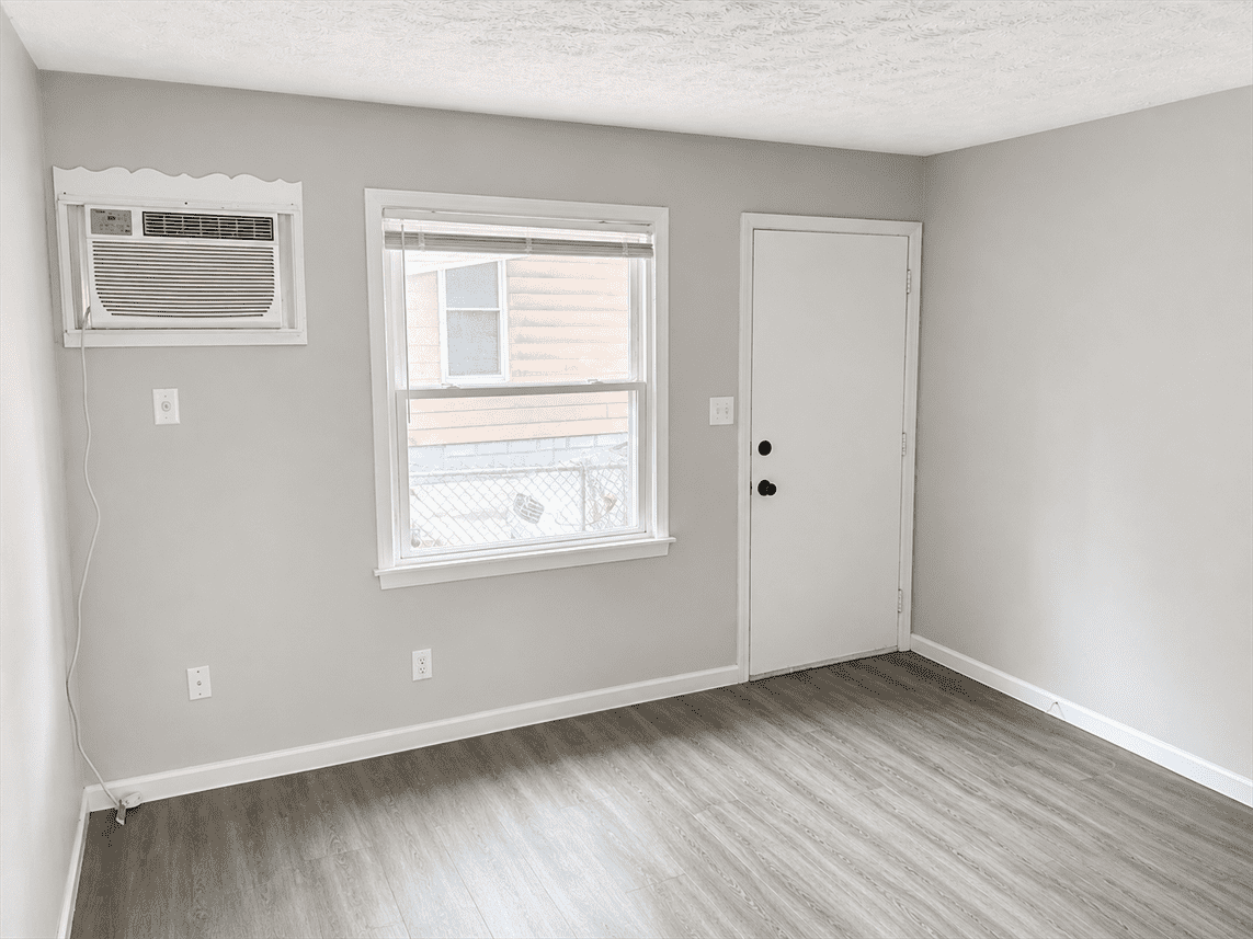 116 N Grimes St #B - Photo 3 of 9