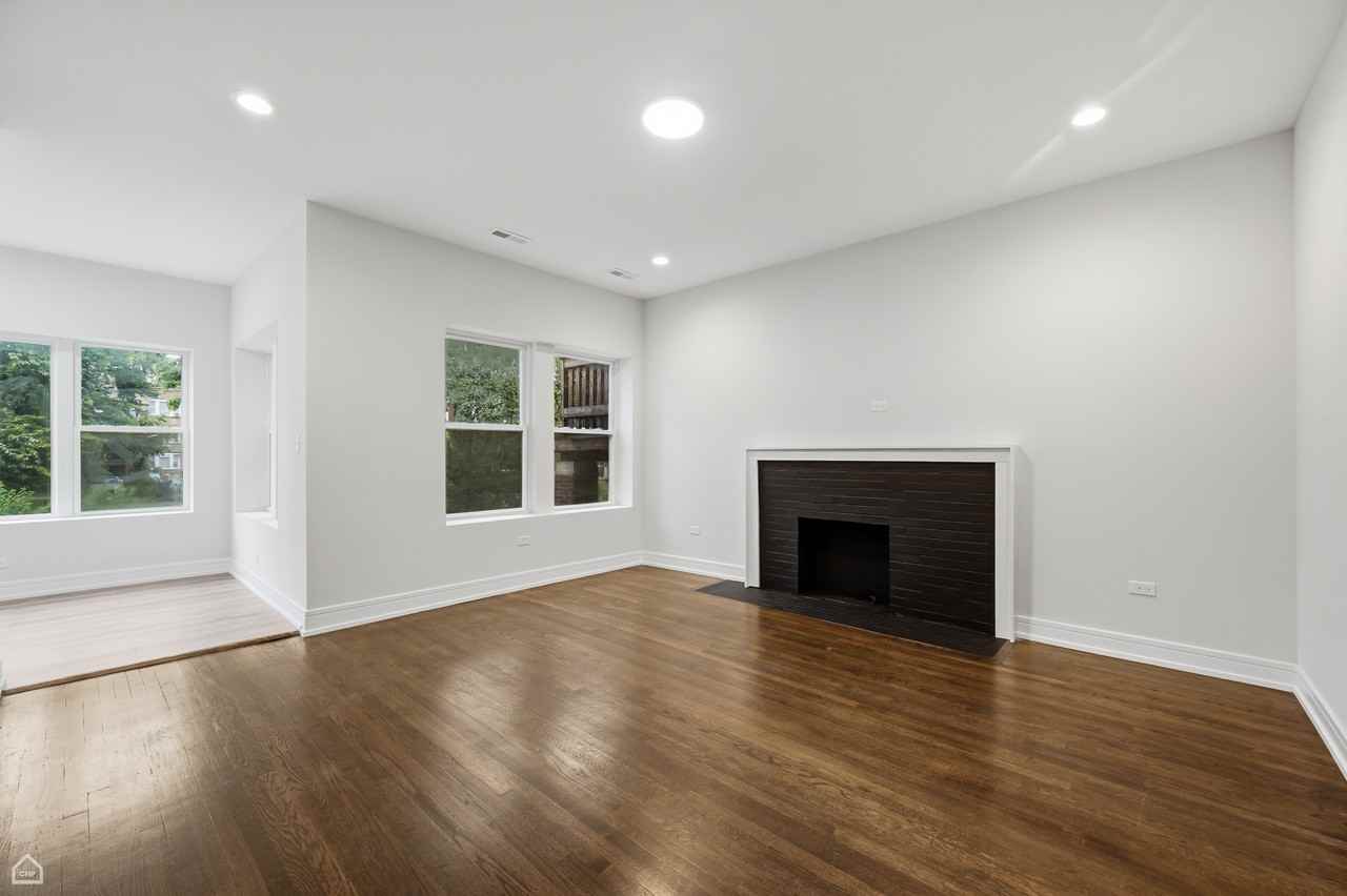 6129 S Vernon Ave #1 - Photo 2 of 11