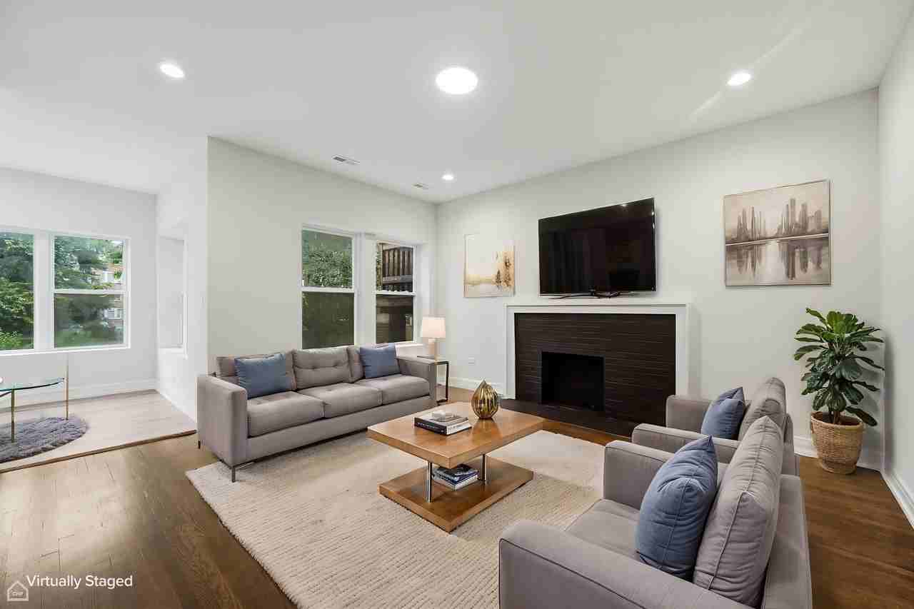 6129 S Vernon Ave #1 - Photo 3 of 11