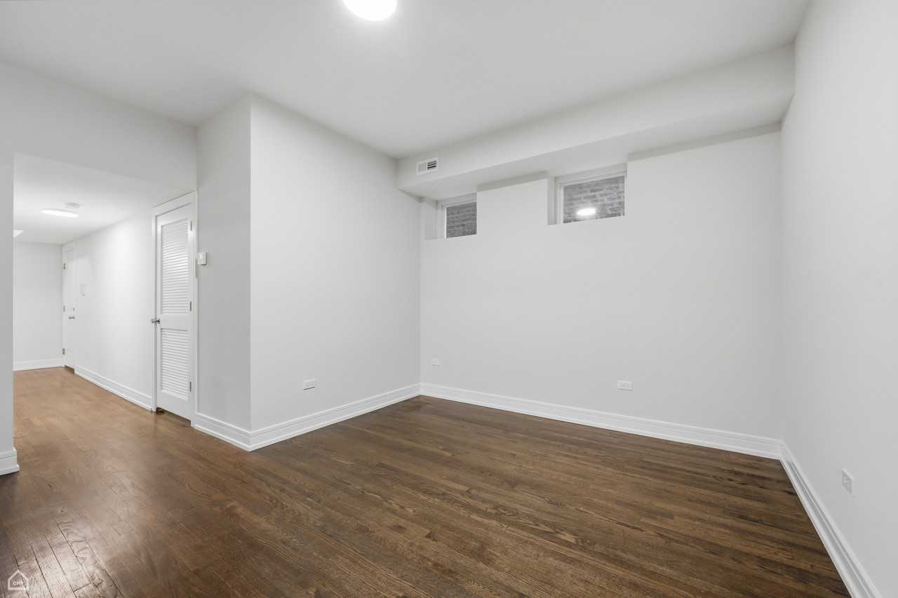6129 S Vernon Ave #1 - Photo 5 of 11