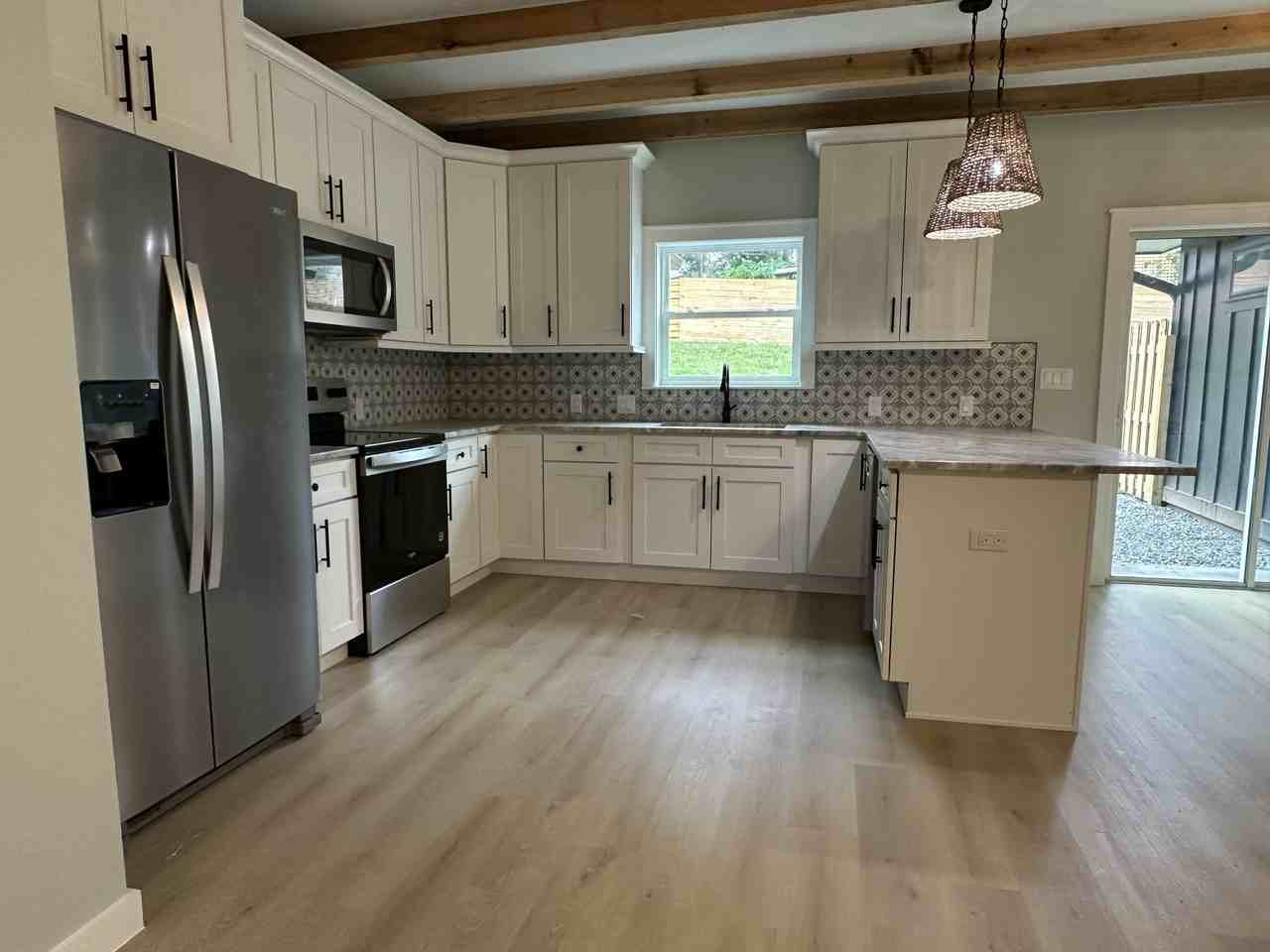416 Emery St #A - Photo 2 of 21