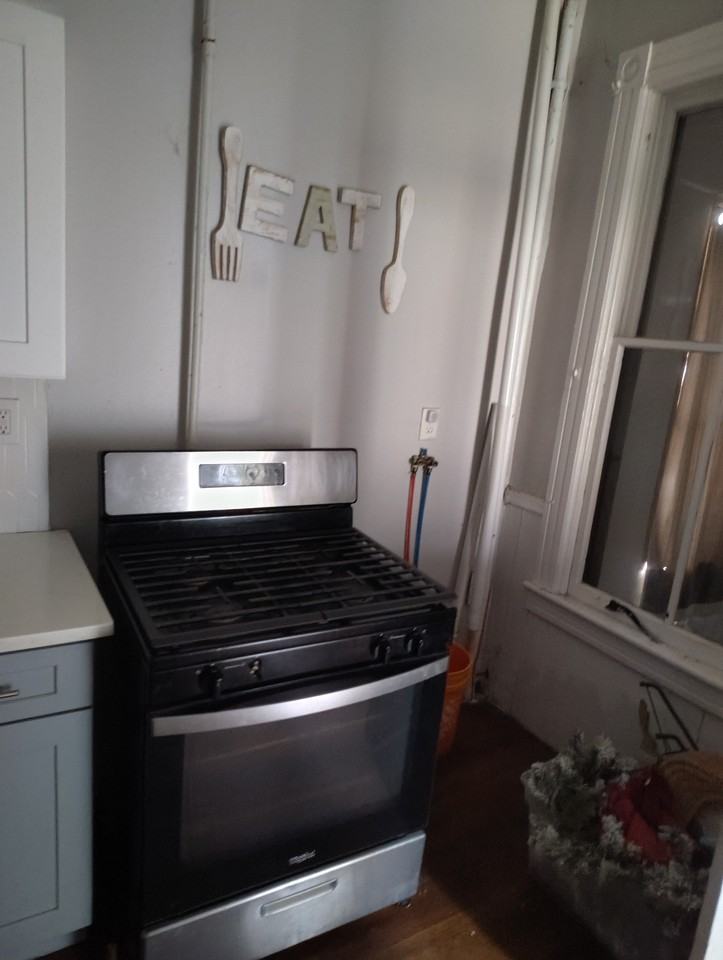 615 5th Ave #FL1 - Photo 5 of 10