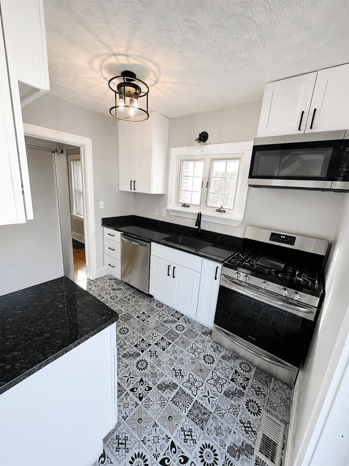 306 S Foster Ave #NA - Photo 2 of 15