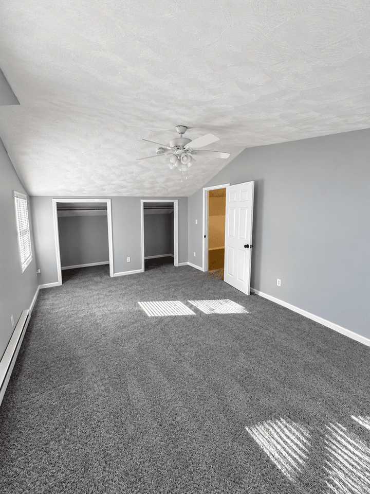 306 S Foster Ave #NA - Photo 3 of 15