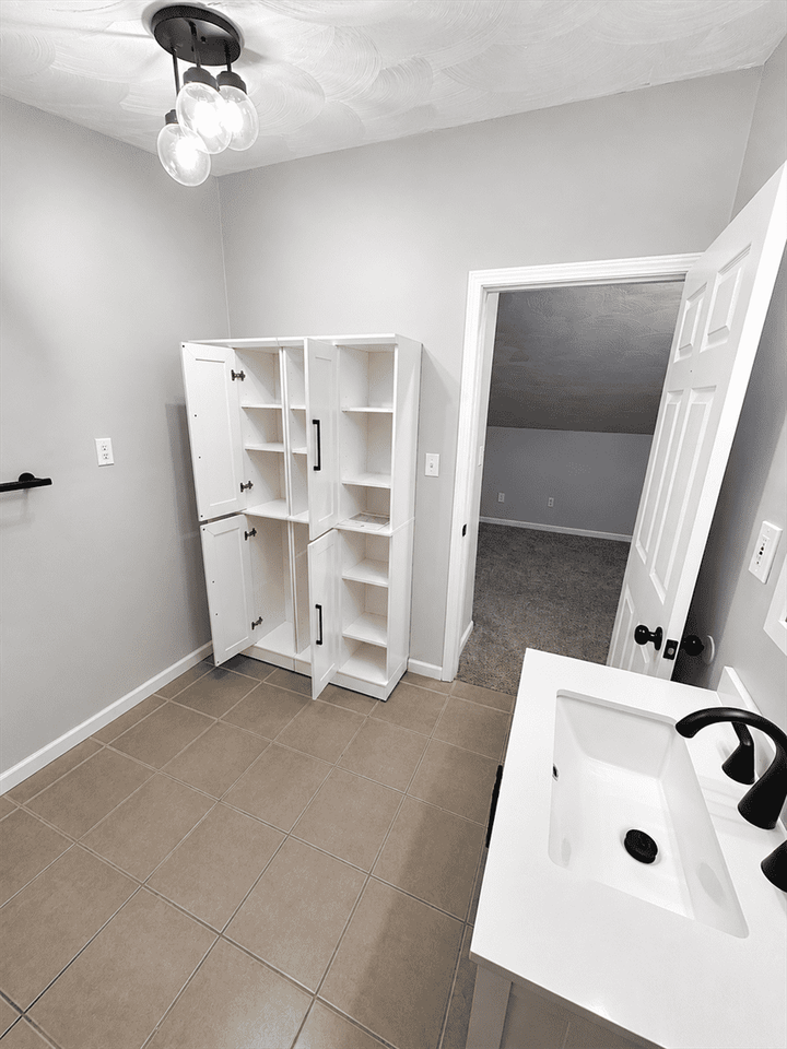 306 S Foster Ave #NA - Photo 5 of 15