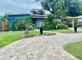 featured image of 6511 Flamingo Way S