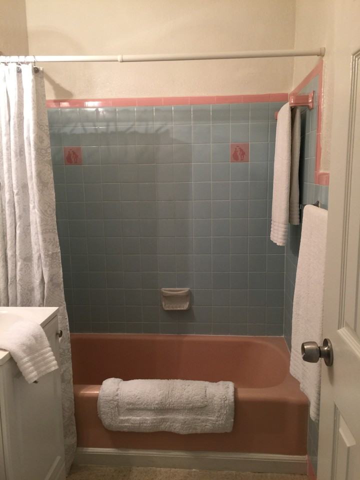 12 Ne 56th St #12 - Photo 4 of 15