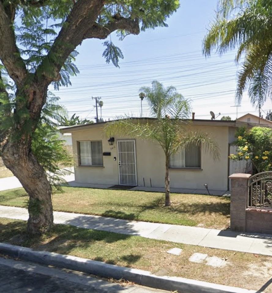 7416 Ira Ave #NA - Photo 3 of 4