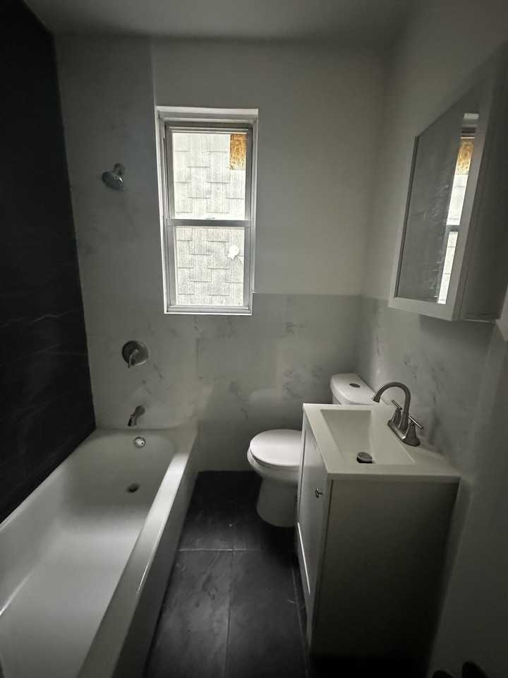273 Liberty Ave #2F - Photo 7 of 13