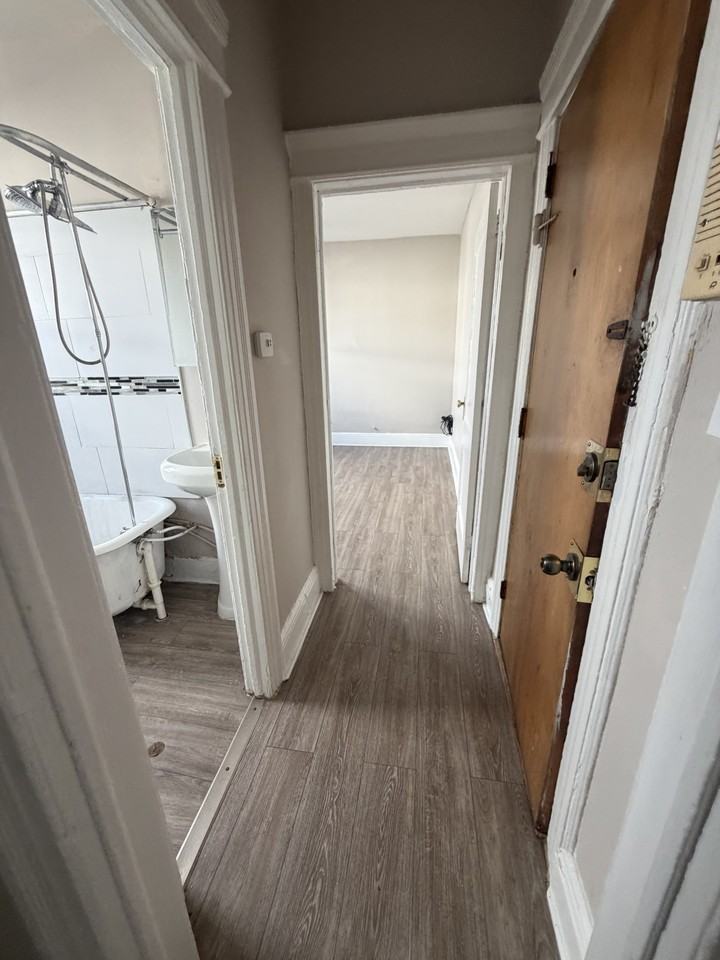 488 Kennedy Blvd #4 - Photo 5 of 8
