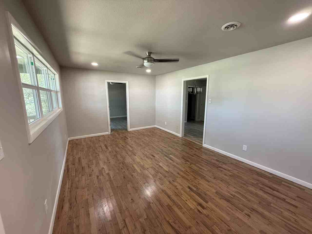 213 S 5th Ave #NA - Photo 3 of 16