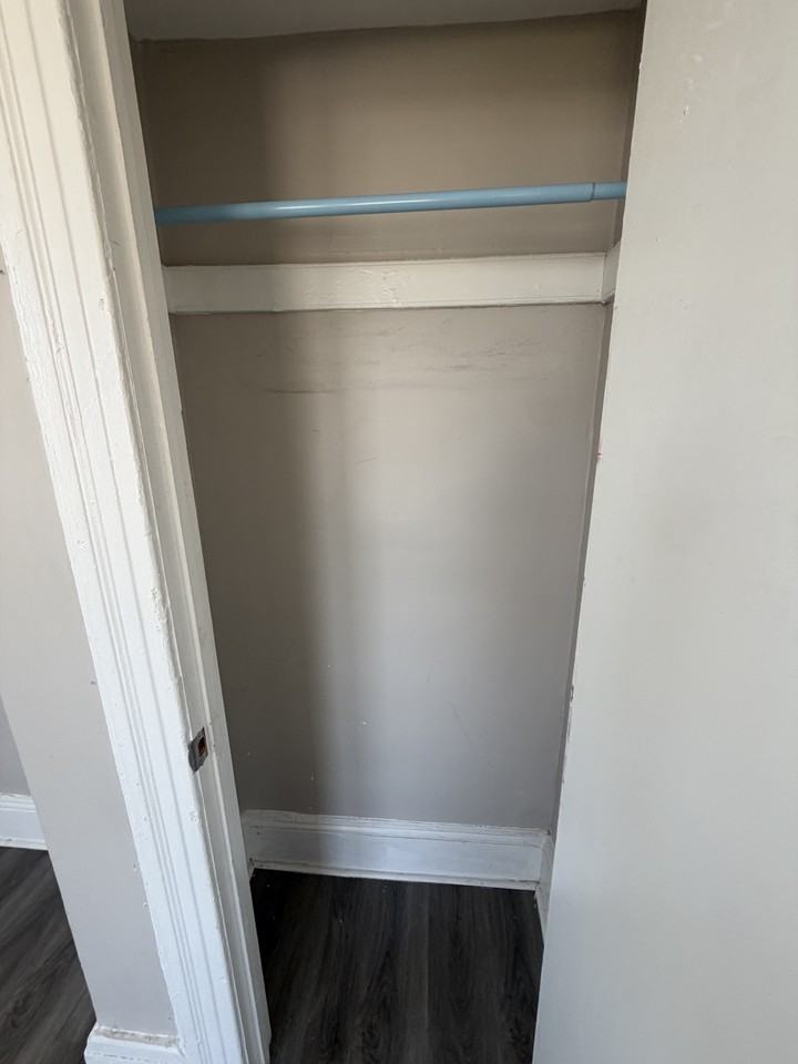 488 Kennedy Blvd #8 - Photo 3 of 8