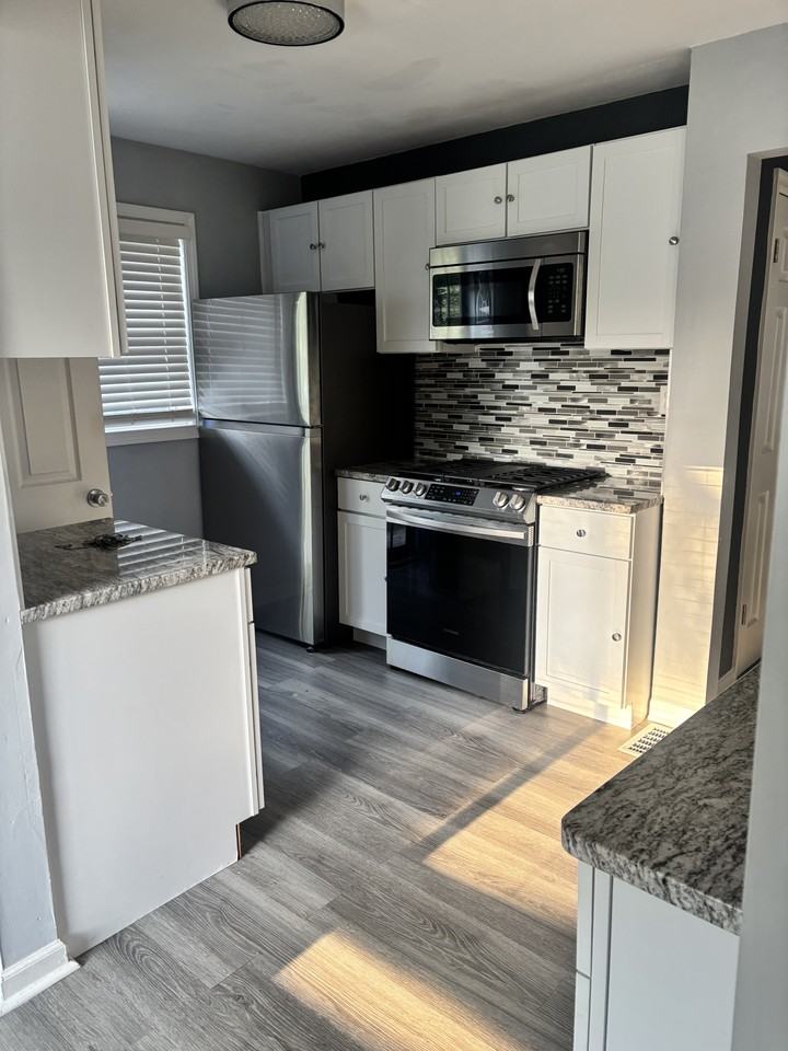 3421 Adams St #NA - Photo 4 of 17