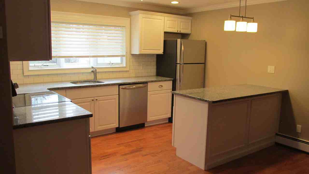 Cottage In Queens #NA - Photo 3 of 16
