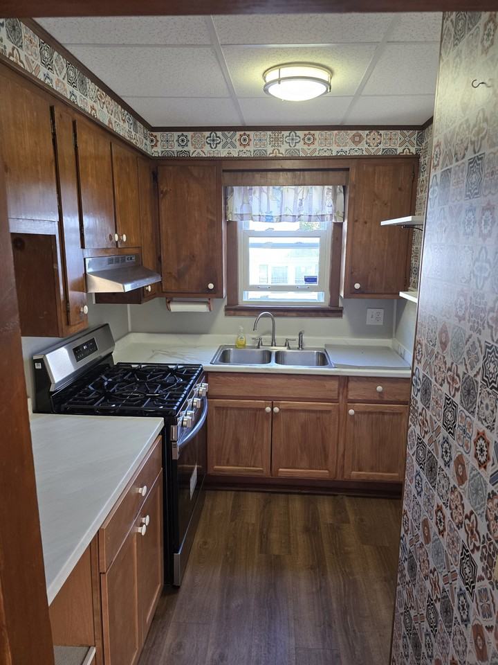 37 Princeton St #37 - Photo 4 of 10