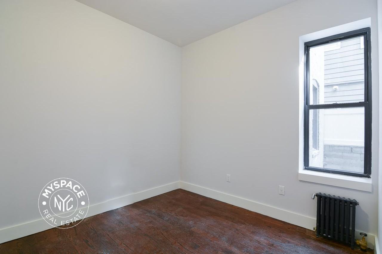 573 E 22nd St #3B - Photo 5 of 7