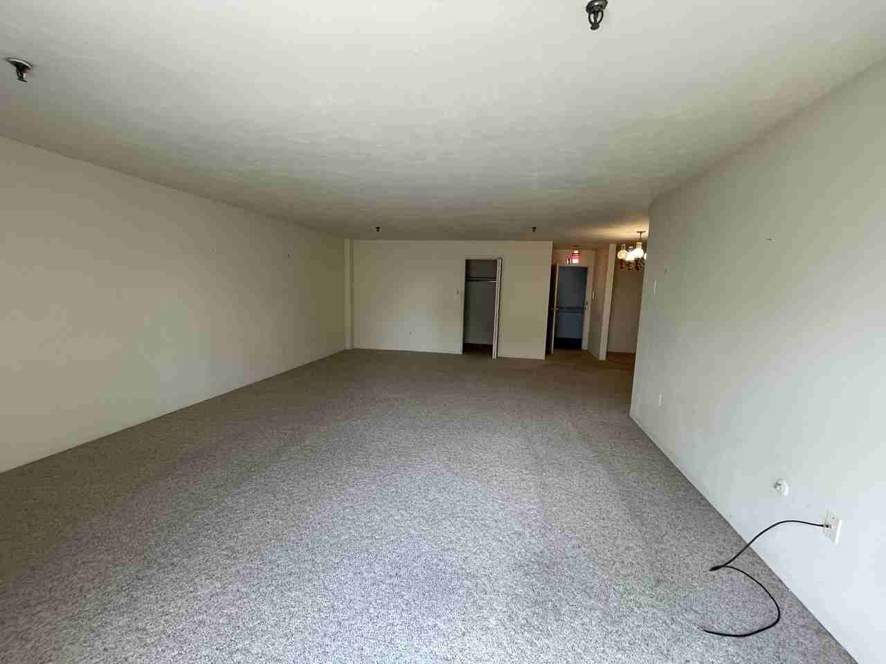 175 N Vine St #3F - Photo 4 of 5