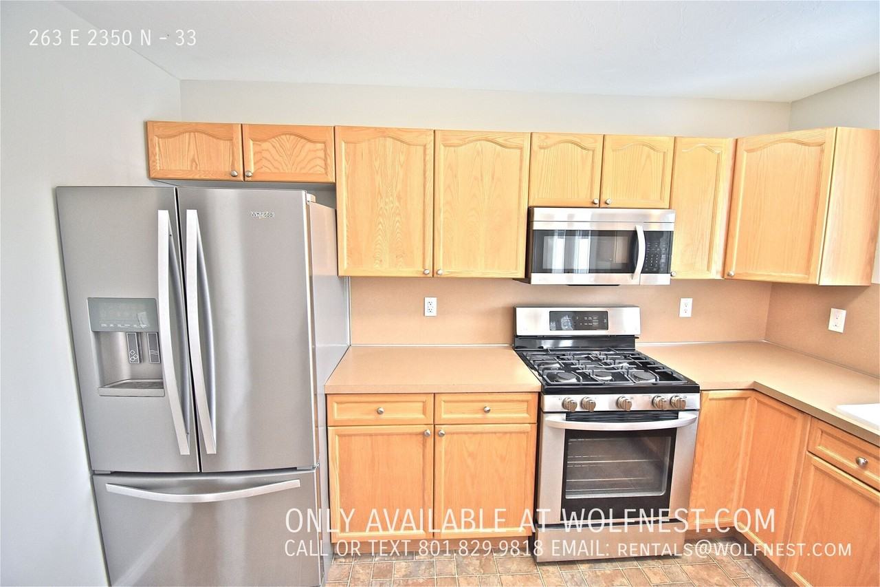 263 E 2350 N #33 - Photo 7 of 32