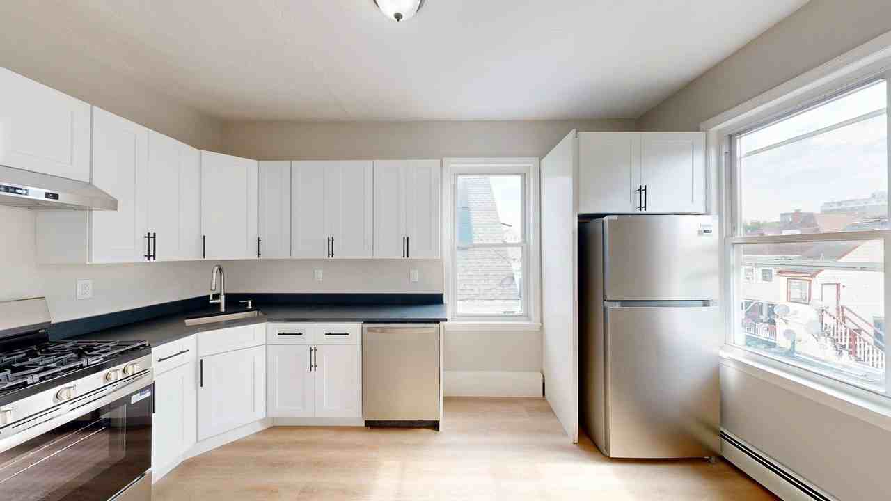 165 Hichborn St #3 - Photo 2 of 25