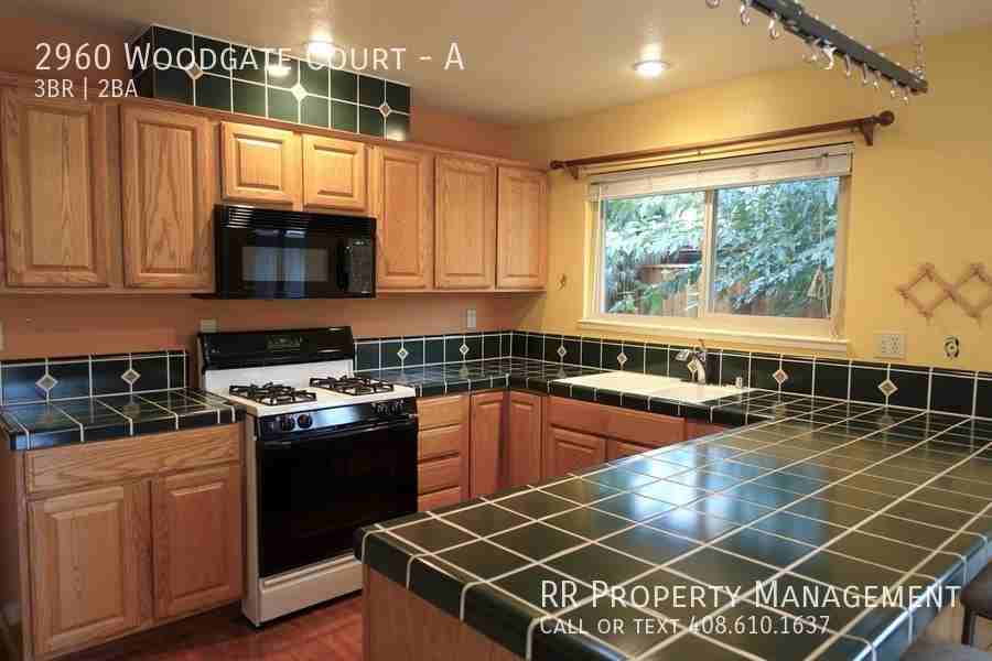 2960 Woodgate Ct #A - Photo 4 of 20