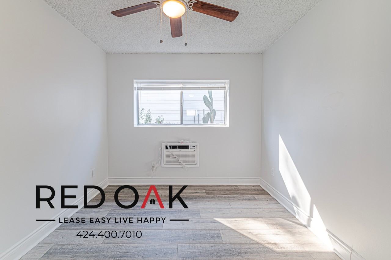1305 Griffith St #2 - Photo 3 of 15