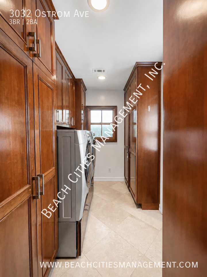 3032 Ostrom Ave - Photo 7 of 29