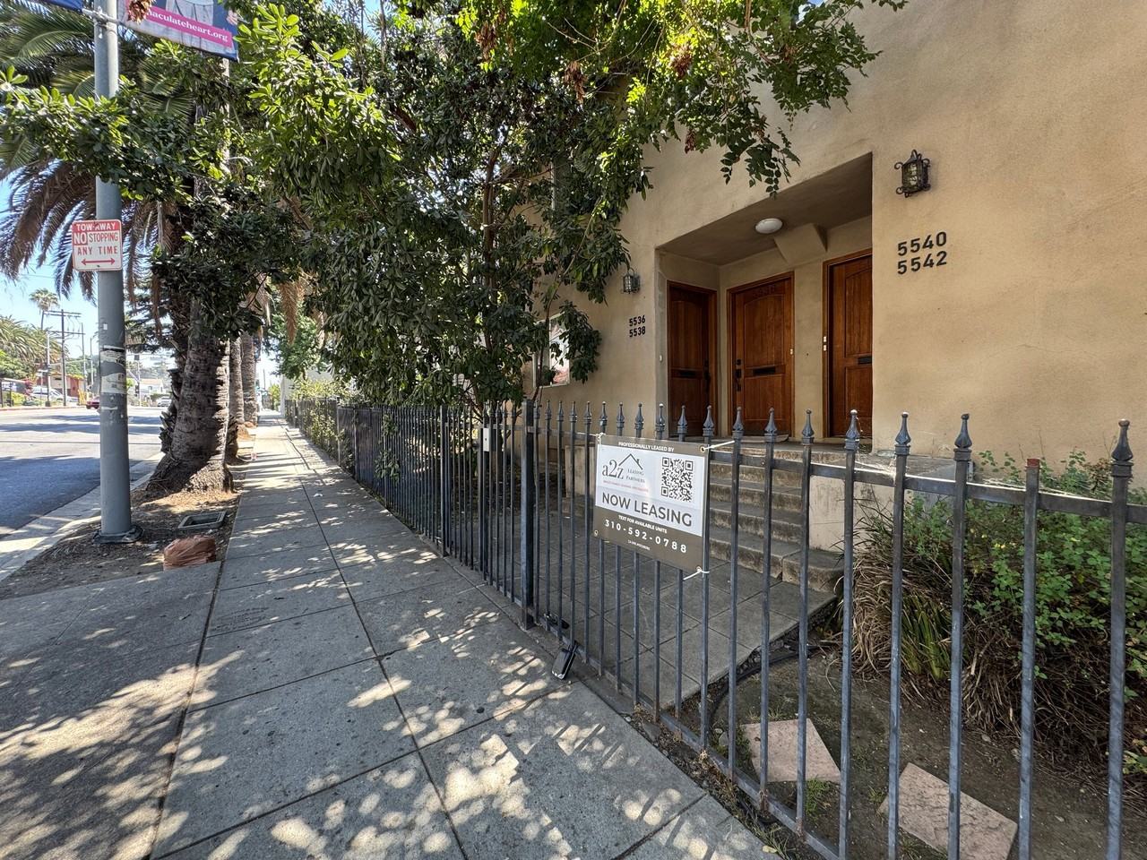 5536 Franklin Ave - Photo 2 of 17