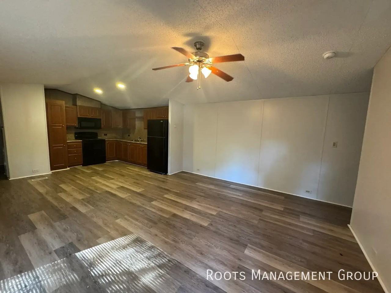 1325 N Franklin St #203 - Photo 6 of 32