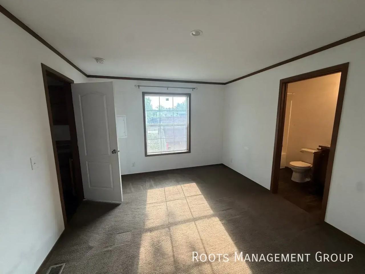 B23 Meadows Ct #B23 - Photo 7 of 15