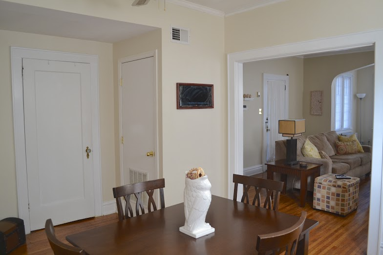 1207 12th St #2 - Photo 3 of 10
