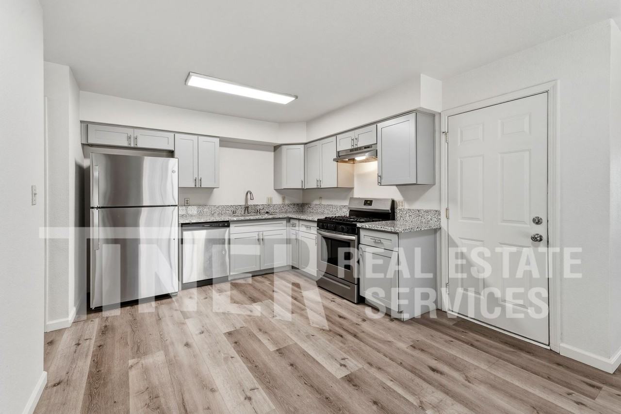 4812 Robert Frost Way - Photo 7 of 18