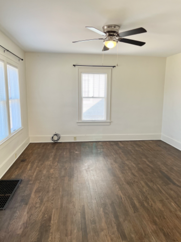 1242 Wayside Rd - Photo 4 of 8