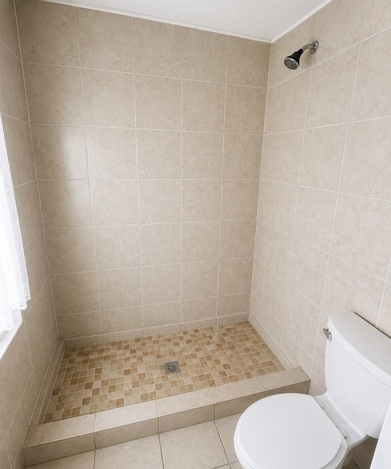 706 Topeka Ave - Photo 3 of 5