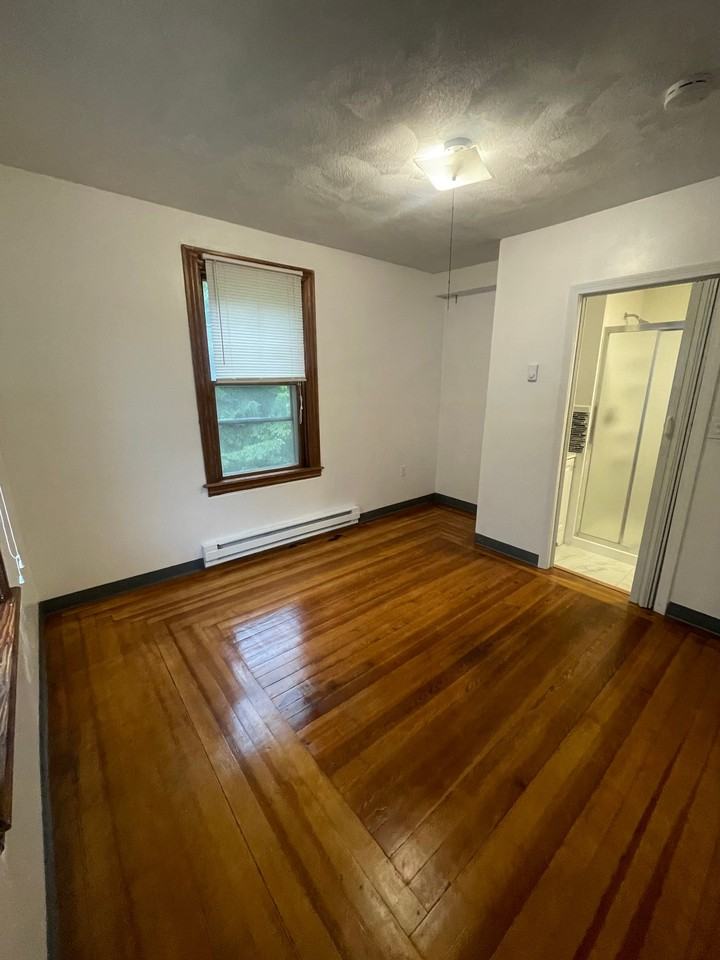71 Peck St #2A - Photo 2 of 3