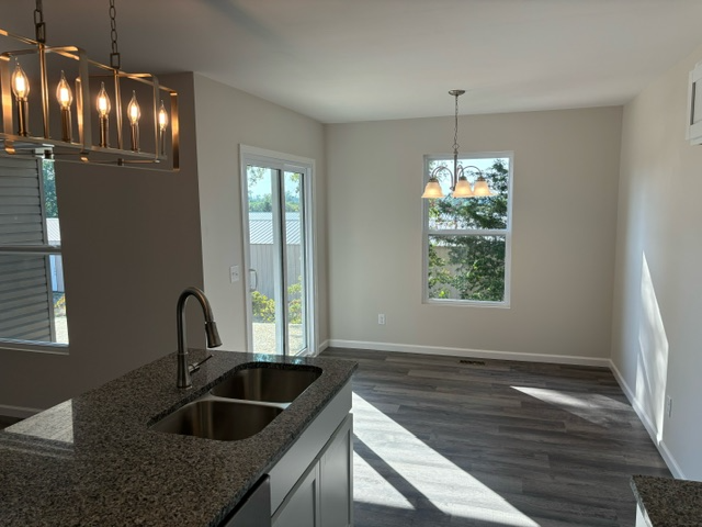 905 Jefferson St #905 - Photo 5 of 20