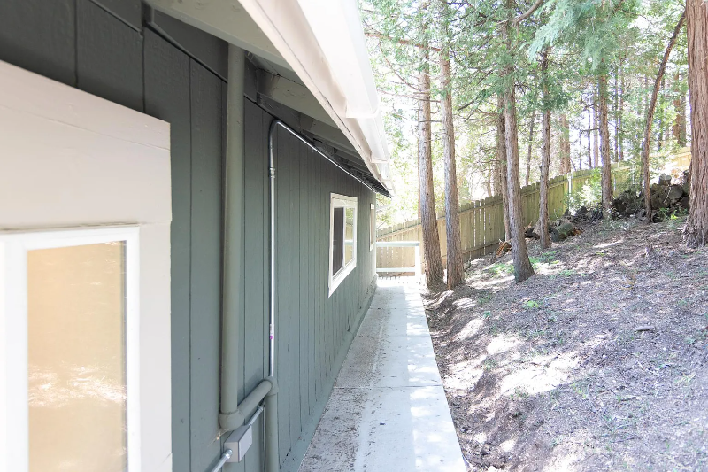 880 High Rd #C - Photo 3 of 15