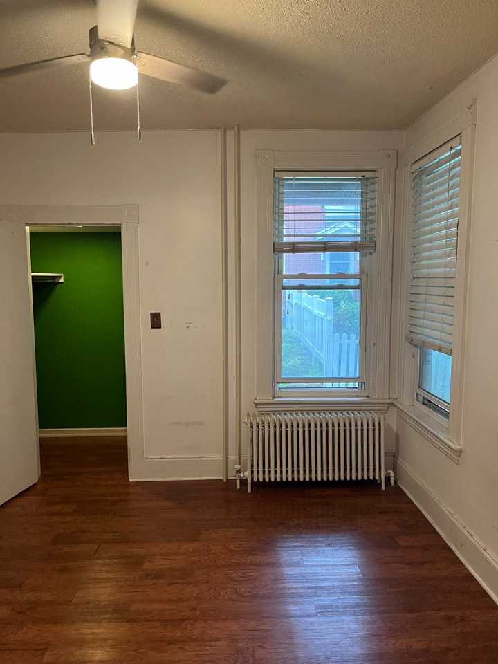 30 N Broad St - Photo 7 of 9