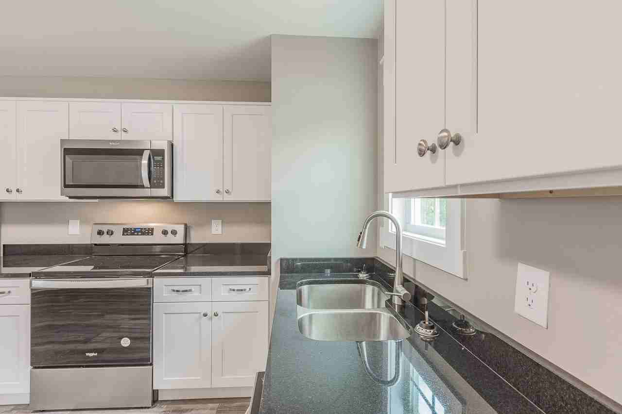 110 Wildwood Rd Ne #B - Photo 5 of 20