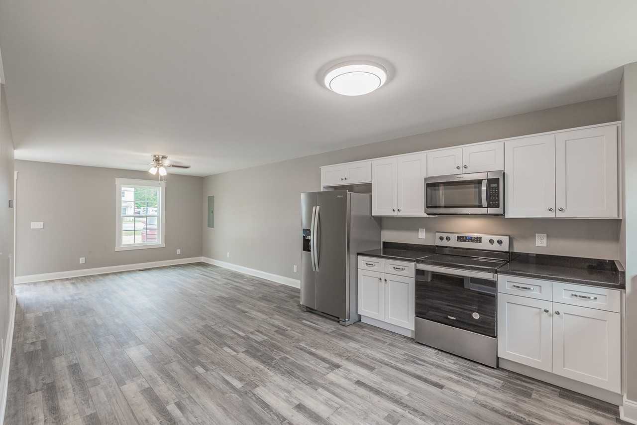 110 Wildwood Rd Ne #B - Photo 6 of 20