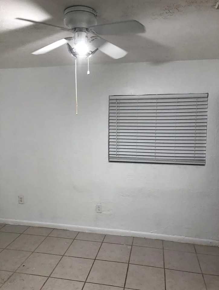 11413 Sw 150th Dr - Photo 3 of 7