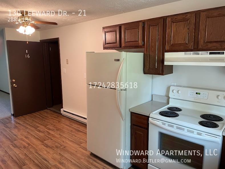 130 Leeward Dr #21 - Photo 2 of 39