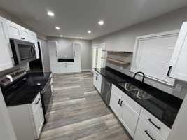 featured image of 657 Thomas Ave