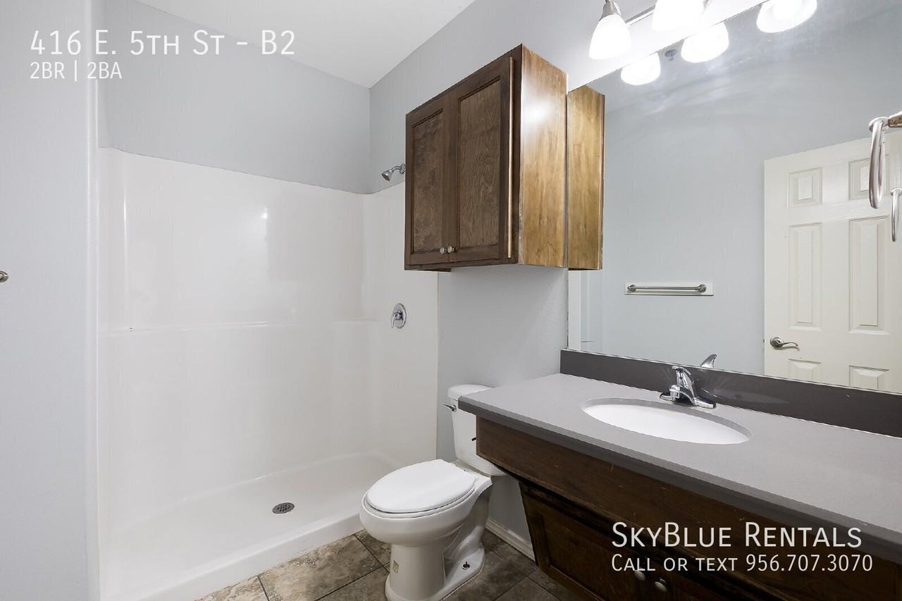 416 E 5th St #B2 - Photo 7 of 9