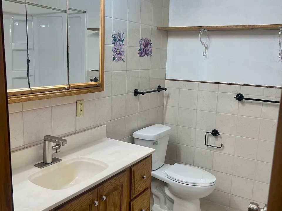 608 Martin Rd #610 - Photo 5 of 10