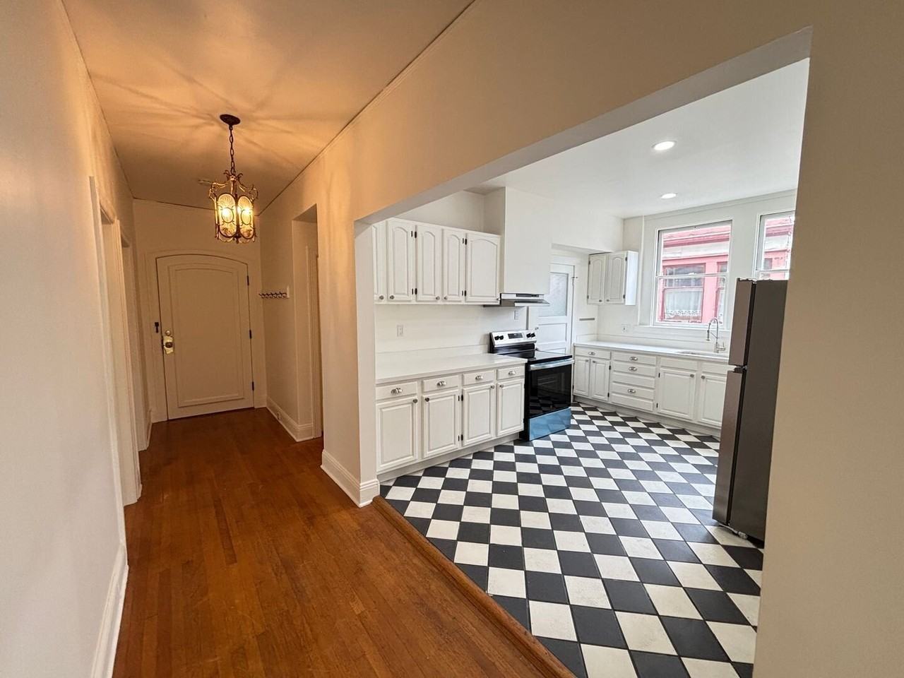 436 Bellevue Ave #02 - Photo 6 of 30