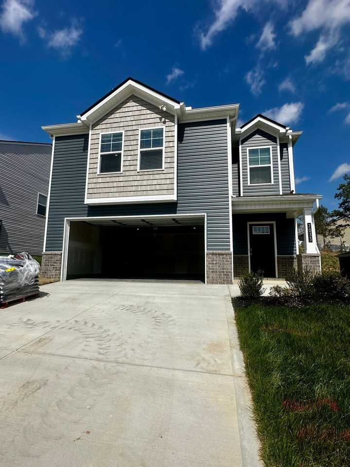 7033 Randleman Dr - Photo 2 of 10