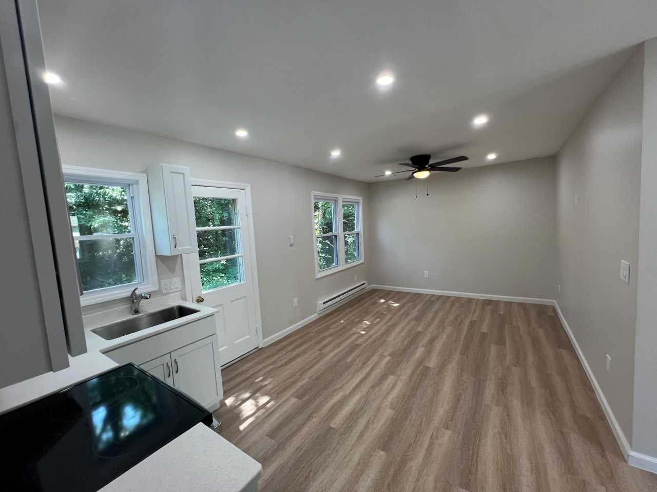 24 Cedar St