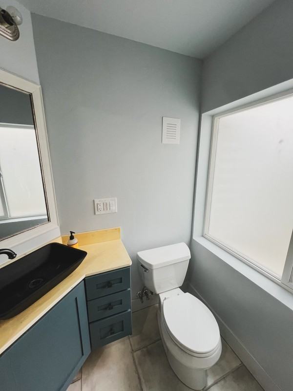 241 N Downy Dr - Photo 5 of 13