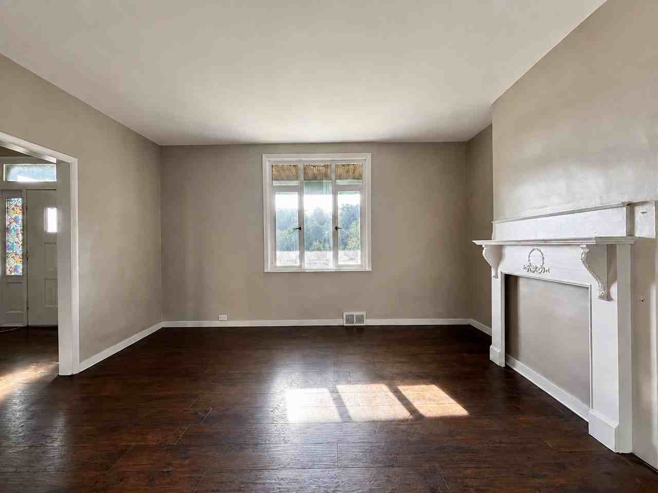 4000 Willow Ave - Photo 4 of 14