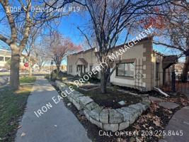 featured image of 1008 S Denver Ave